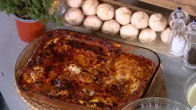 Chef Gabriele Franco celebrates World Lasagna Day with 2-metre-long pasta recipe