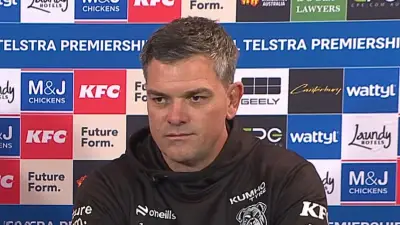 Bulldogs star Sitili Tupouniua 'devastated' after re-injuring hamstring in return