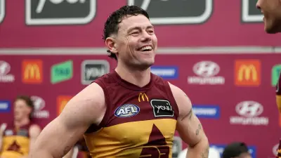 Lachie Neale under fire for Collingwood facility tour